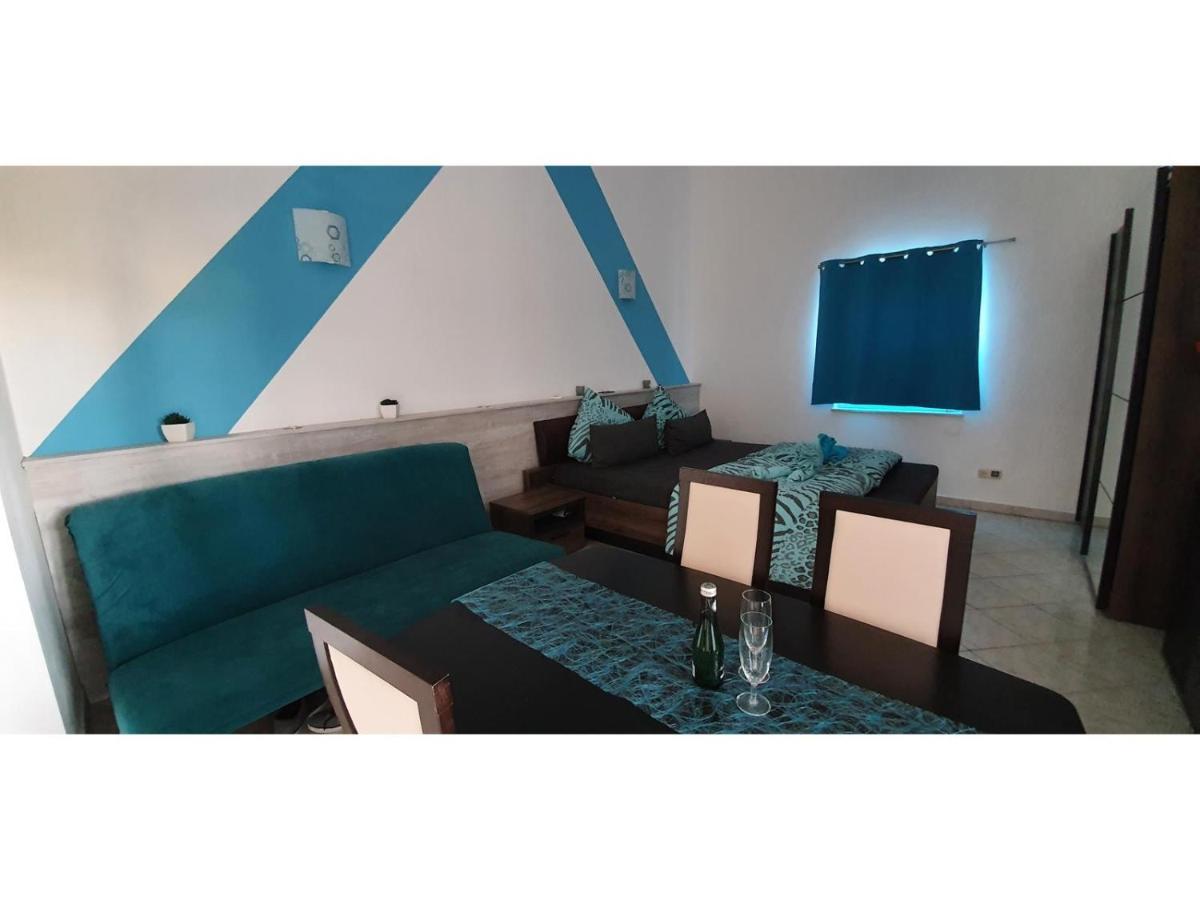 Blue Sea Vir Apartments Buitenkant foto